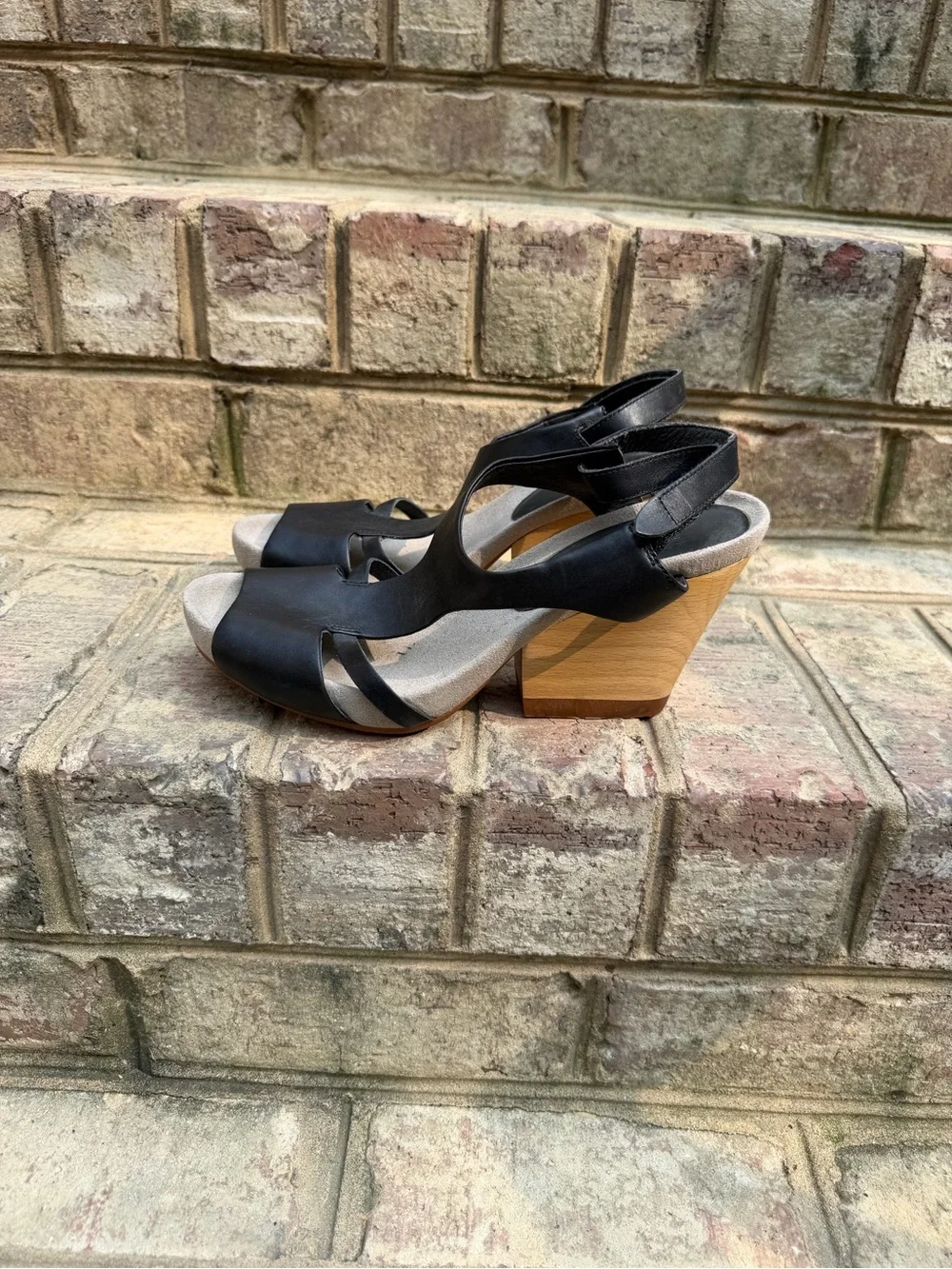 Camper Allegra Black Leather T-Strap Wedge Sandals EU 39